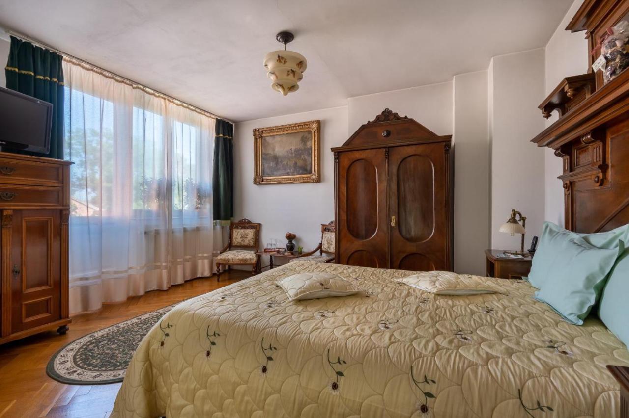Villa-Hotel Escala Cluj-Napoca Eksteriør billede