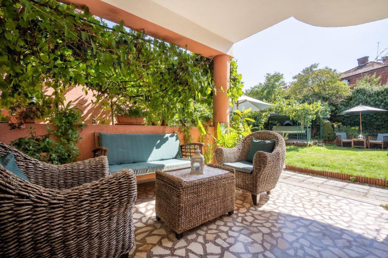 Villa-Hotel Escala Cluj-Napoca Eksteriør billede