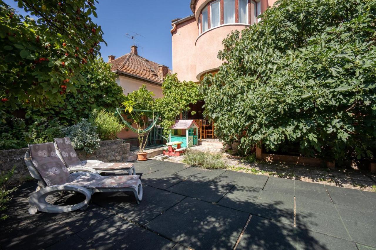 Villa-Hotel Escala Cluj-Napoca Eksteriør billede