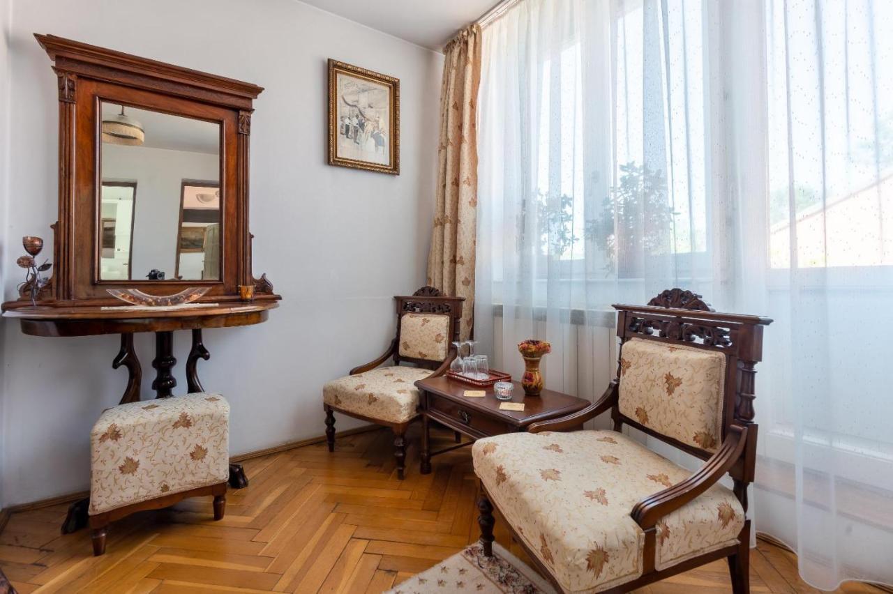 Villa-Hotel Escala Cluj-Napoca Eksteriør billede