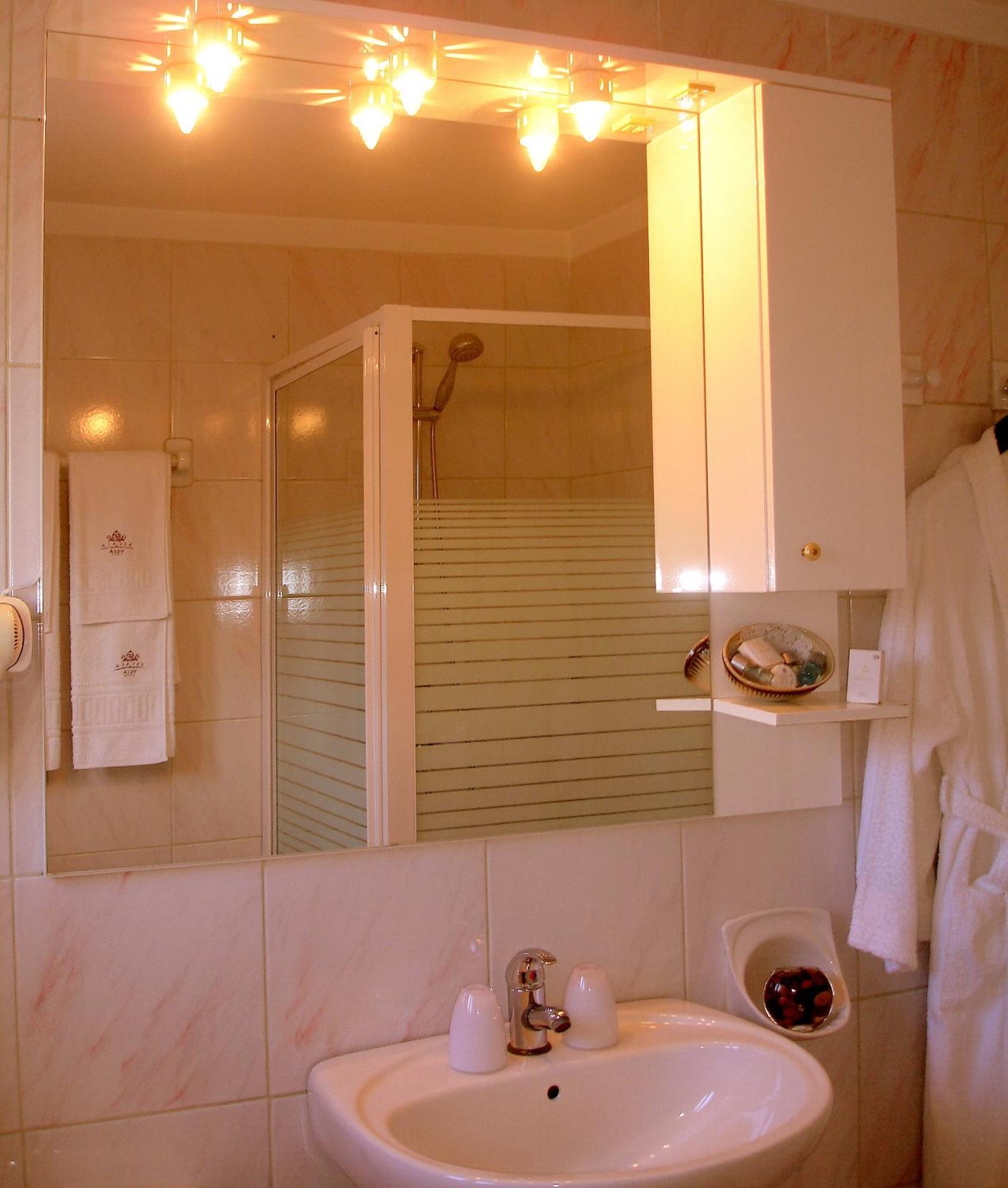 Villa-Hotel Escala Cluj-Napoca Eksteriør billede
