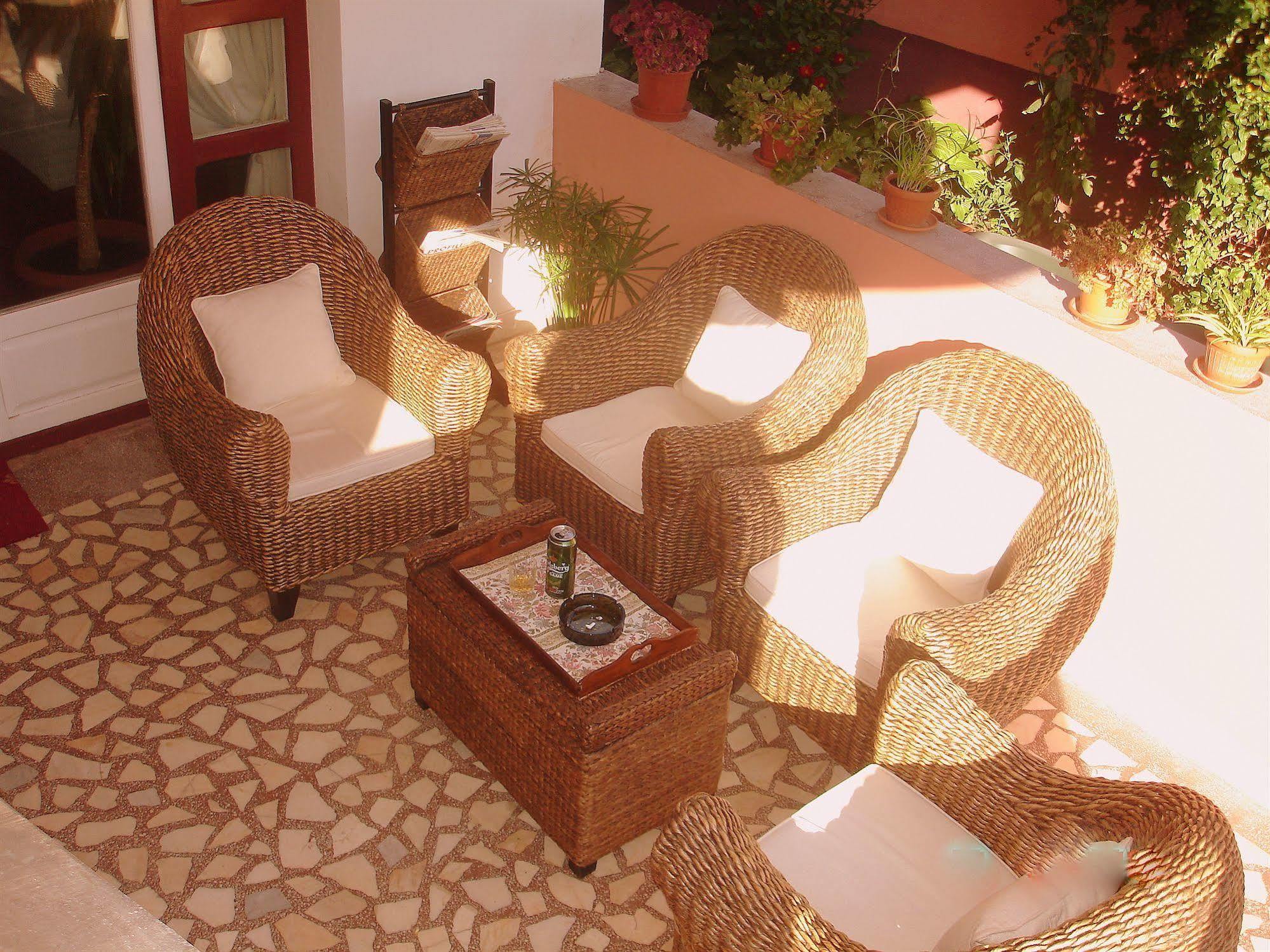 Villa-Hotel Escala Cluj-Napoca Eksteriør billede