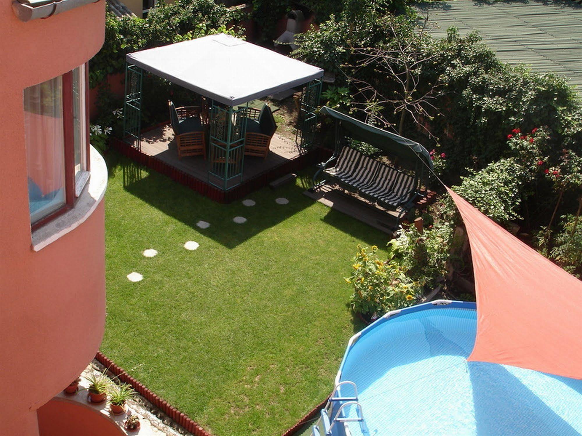 Villa-Hotel Escala Cluj-Napoca Eksteriør billede